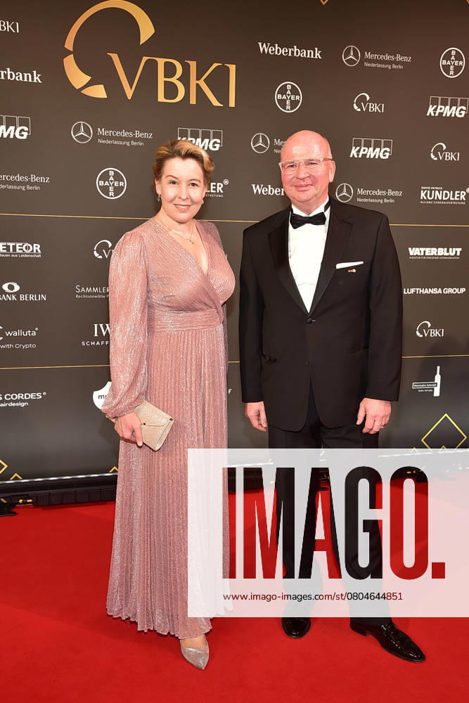 73.VBKI Ball Berlin Franziska Giffey, SPD, Markus Voigt, Präsident des Vereins Berliner Kaufleute und Industrieller (VBKI) beim 73. VBKI Ball im Hotel Intercontinental zur 75.ten Berlinale in Berlin, am 17.02.2025 Photopress Mueller