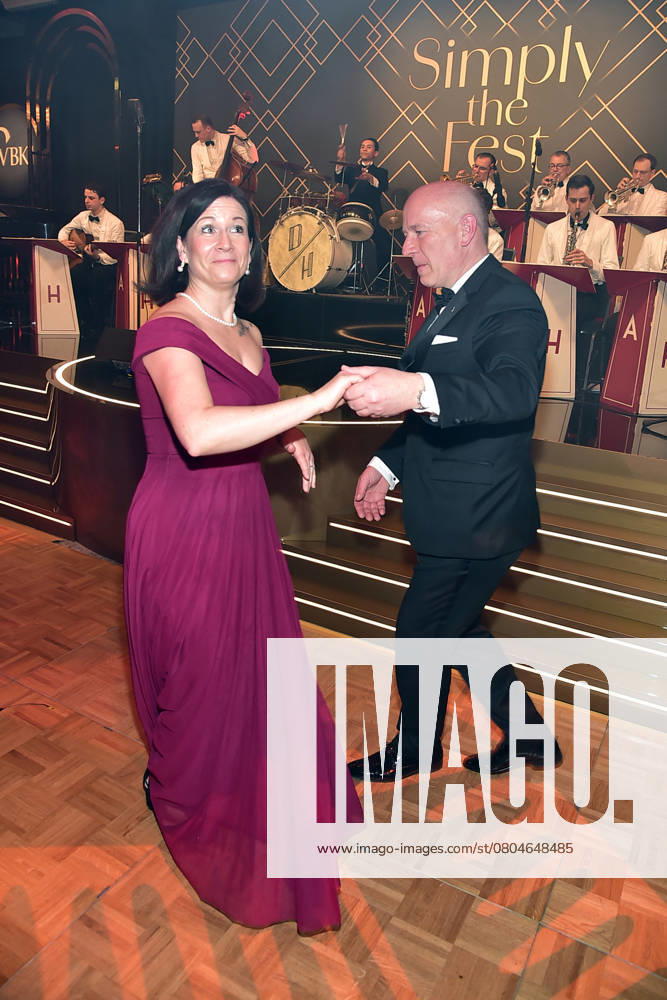 73 VBKI Ball Berlin Berlins Governing Mayor Kai Wegner and his girlfriend, Senator for Education Katharina Günther Wünsch both CDU at the opening dance at the 73 VBKI Ball at the Hotel Intercontinental for the 75th Berlinale in Berlin, on 17 02 2025 Photopress Mueller