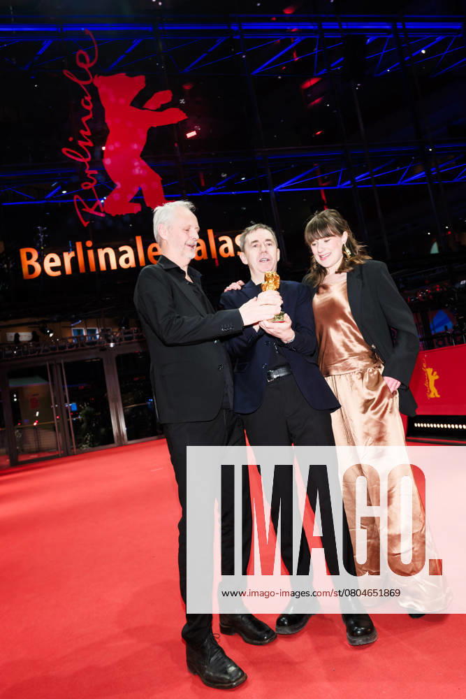 Winners Photocall after the Closing Ceremony , Berlinale Palast, Berlin, Germany Producer Hege Hauff Hvattumon, Dag Johan Haugerud and Yngve Saether , winner of the Golden Bear for Best Film for Dreams (Sex Love) poses on the red carpet during the Winners Photocall after the Closing Ceremony during Berlinale (Berlin Film Festival) at Berlinale Palast, Berlin, , Germany on 22 February 2025. Picture, Credit:Julie Edwards Avalon Germany, Potsdammer Platz, Berlin, Berlinale Palast