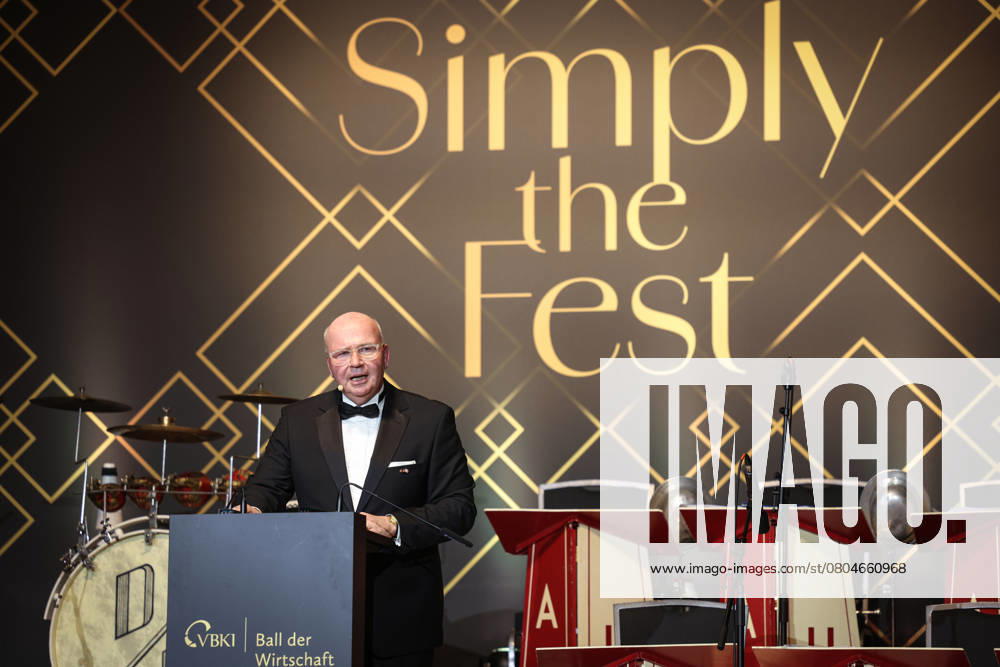 VBKI Business Ball 2025 VBKI President Markus Voigt on stage The VBKI invites you to the Business Ball 2025 at the Hotel InterContinental in Berlin