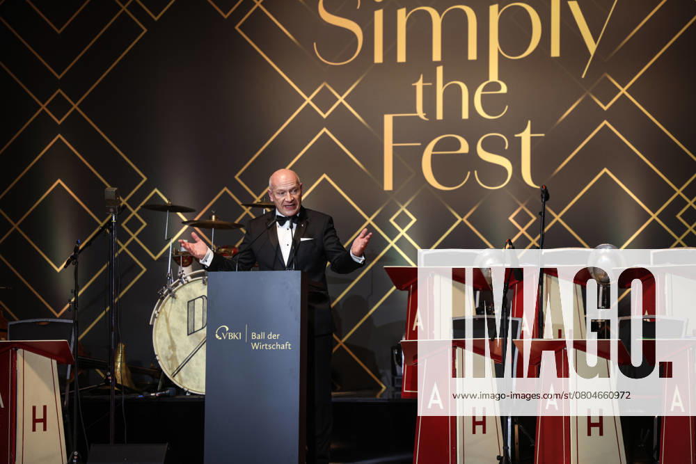 VBKI Business Ball 2025 Governing Mayor Kai Wegner on stage The VBKI invites you to the Business Ball 2025 at the Hotel InterContinental in Berlin