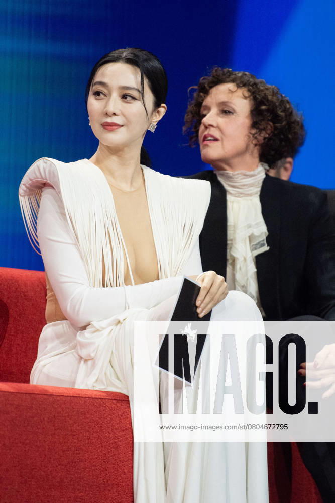 Berlinale Closing Ceremony Fan Bingbing and Maria Schrader attending the Closing Ceremony for the 75th Berlin International Film Festival (Berlinale) in Berlin, Germany, on February 22, 2025. Photo by Aurore Marechal ABACAPRESS.COM Berlin Germany
