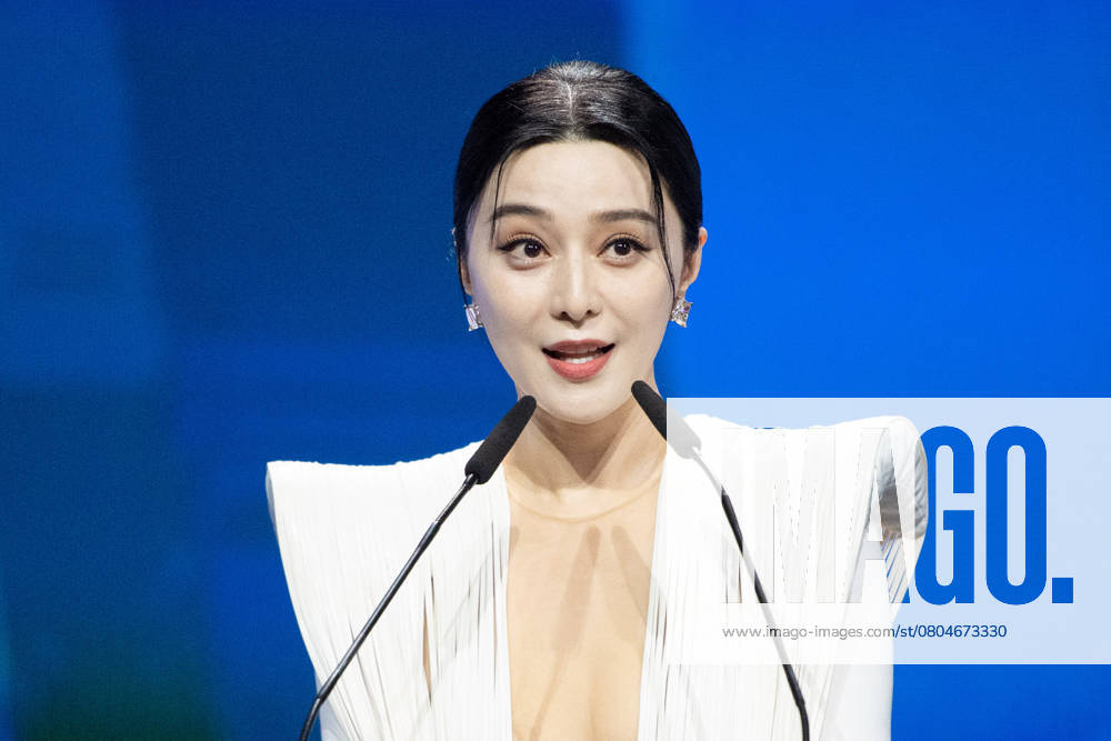Berlinale Closing Ceremony Fan Bingbing attending the Closing Ceremony for the 75th Berlin International Film Festival (Berlinale) in Berlin, Germany, on February 22, 2025. Photo by Aurore Marechal ABACAPRESS.COM Berlin Germany