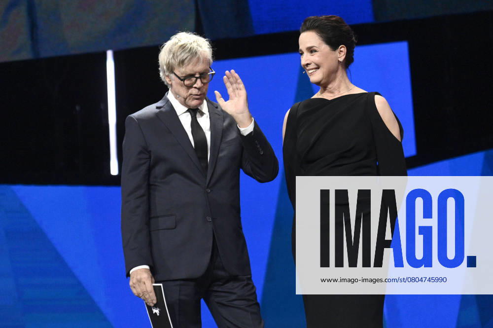 Todd Haynes and Desiree Nosbusch at the Closing Ceremony with Award Ceremony at the Berlinale 2025 75 Berlin International Film Festival in the Berlinale Palast Berlin, 22 02 2025 Foto:xN.xKubelkax xFuturexImagex closing_berlinale_5470