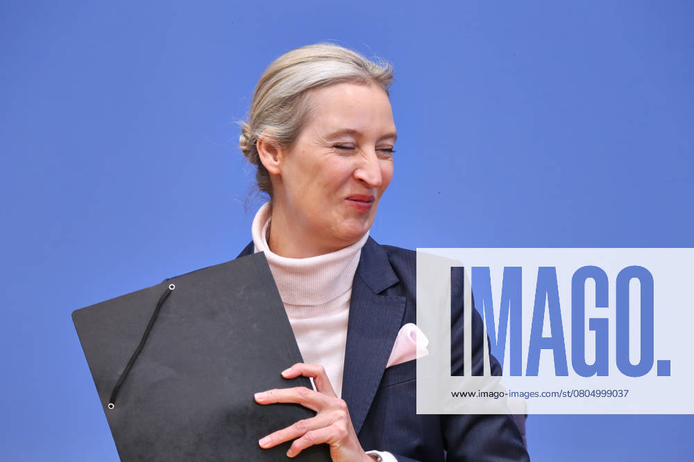 Berlin, Deutschland, 24.02.2025: Bundespressekonferenz: AfD-Wahlnachlese: Alice Weidel