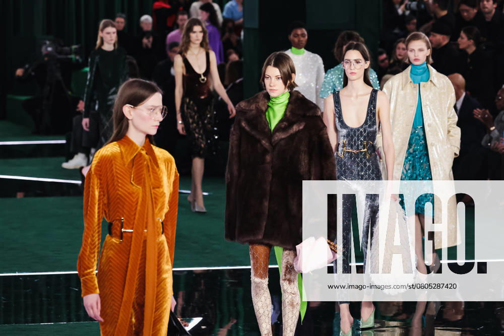 Milan, Italy: Milan, Milan Women s Fashion Week: Fall Winter 2025 - Women s Fashion, Fall Winter 2025 - Gucci Fashion Show - Catwalk. In the photo: Model- Women s Fashion, Fall Winter 2025 - Gucci Fashion Show - Catwalk. In the photo: Model Milan Italy - ZUMAp169 20250225_zea_p169_588