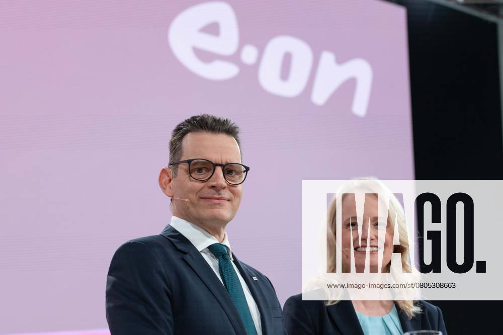 Leonhard BIRNBAUM, Chairman of the Management Board CEO, Nadia JAKOBI, Member of the Management Board, CFO, Chief Financial Officer, Annual Press Conference of E ON SE in Essen Germany on 26 02 2024
