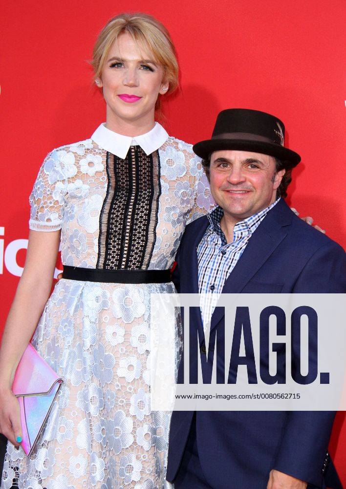 Premiere du film Suburbicon a Los Angeles. 22 October 2017 - Los Angeles, California - Sarah Randall Hunt and Michael D. Cohen. Suburbicon Premiere held at the Regency Village Theatre in Los Angeles. Photo Credit: AdMedia 221694 AdMedia Starface 2017-10-22 CA Los Angeles Etats-Unis