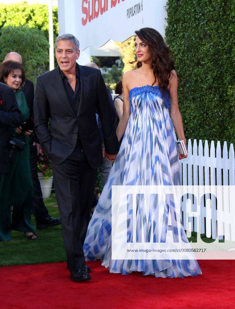 Premiere du film Suburbicon a Los Angeles. 22 October 2017 - Los Angeles, California - Amal Clooney and George Clooney. Suburbicon Premiere held at the Regency Village Theatre in Los Angeles. Photo Credit: AdMedia 221694 AdMedia Starface 2017-10-22 CA Los Angeles Etats-Unis