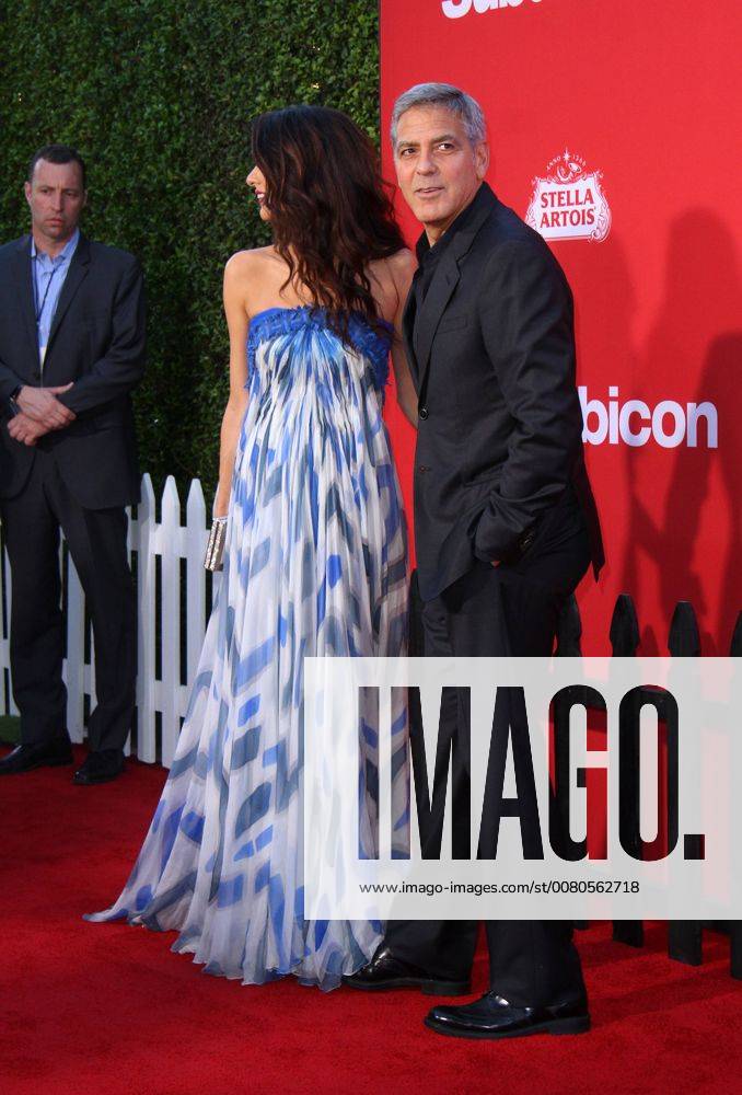 Premiere du film Suburbicon a Los Angeles. 22 October 2017 - Los Angeles, California - Amal Clooney and George Clooney. Suburbicon Premiere held at the Regency Village Theatre in Los Angeles. Photo Credit: AdMedia 221694 AdMedia Starface 2017-10-22 CA Los Angeles Etats-Unis