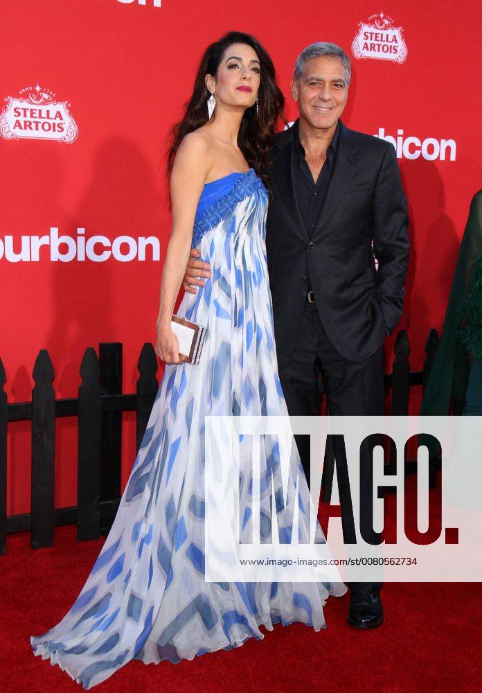 Premiere du film Suburbicon a Los Angeles. 22 October 2017 - Los Angeles, California - Amal Clooney and George Clooney. Suburbicon Premiere held at the Regency Village Theatre in Los Angeles. Photo Credit: AdMedia 221694 AdMedia Starface 2017-10-22 CA Los Angeles Etats-Unis