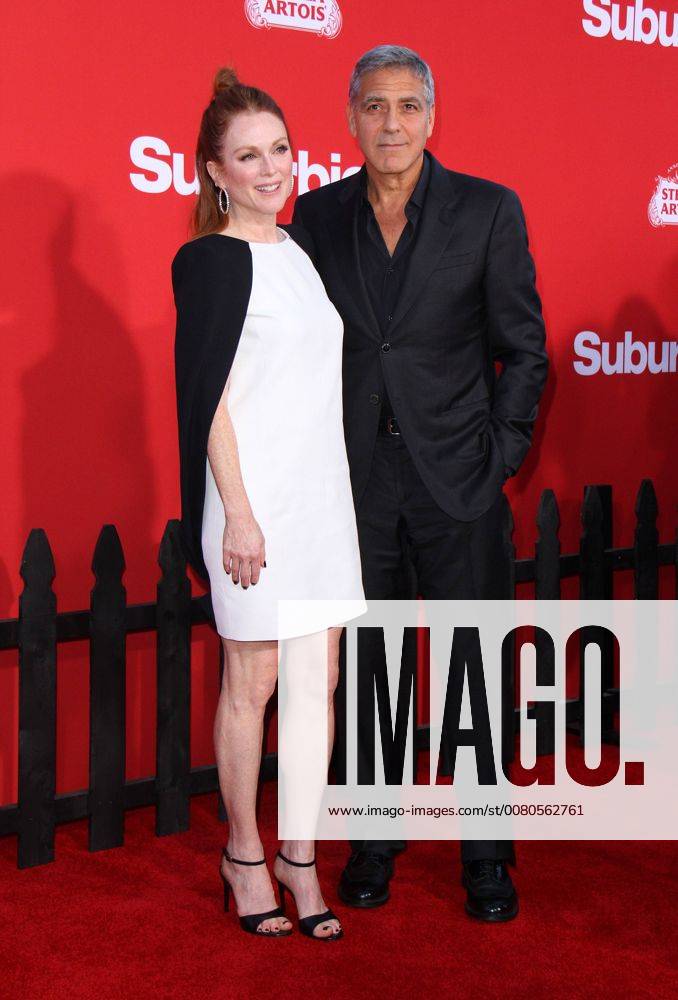 Premiere du film Suburbicon a Los Angeles. 22 October 2017 - Los Angeles, California - Julianne Moore and George Clooney. Suburbicon Premiere held at the Regency Village Theatre in Los Angeles. Photo Credit: AdMedia 221694 AdMedia Starface 2017-10-22 CA Los Angeles Etats-Unis