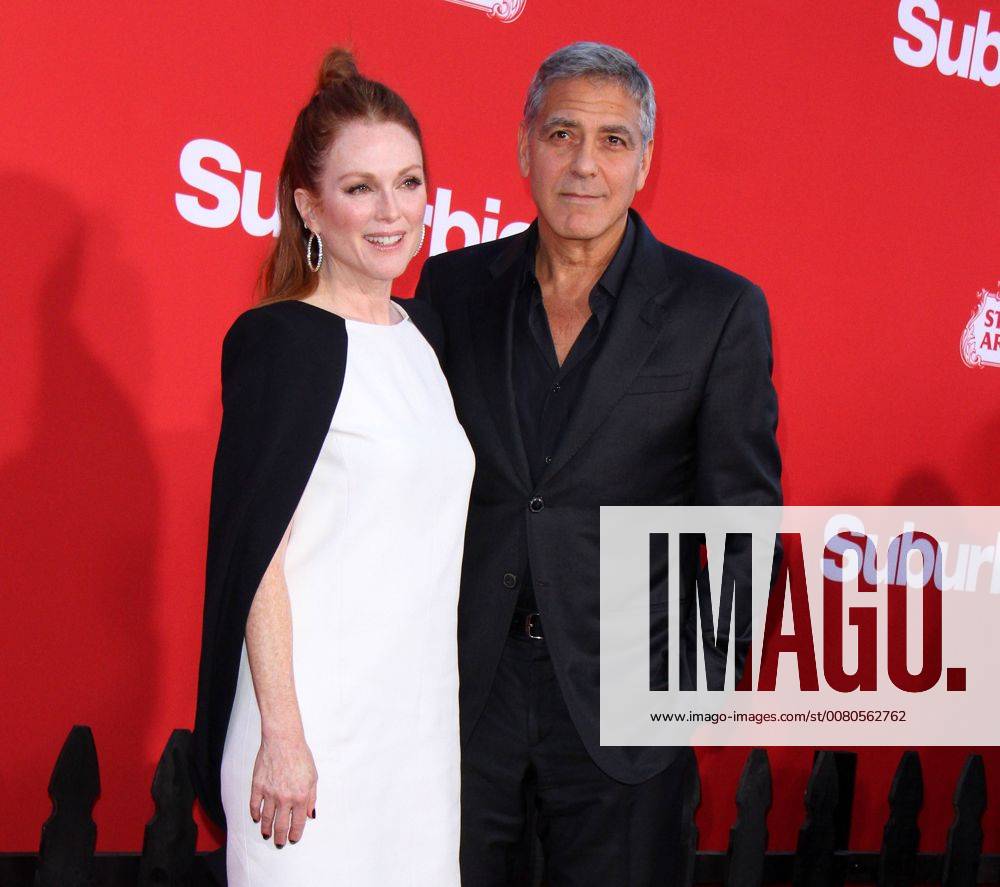 Premiere du film Suburbicon a Los Angeles. 22 October 2017 - Los Angeles, California - Julianne Moore and George Clooney. Suburbicon Premiere held at the Regency Village Theatre in Los Angeles. Photo Credit: AdMedia 221694 AdMedia Starface 2017-10-22 CA Los Angeles Etats-Unis