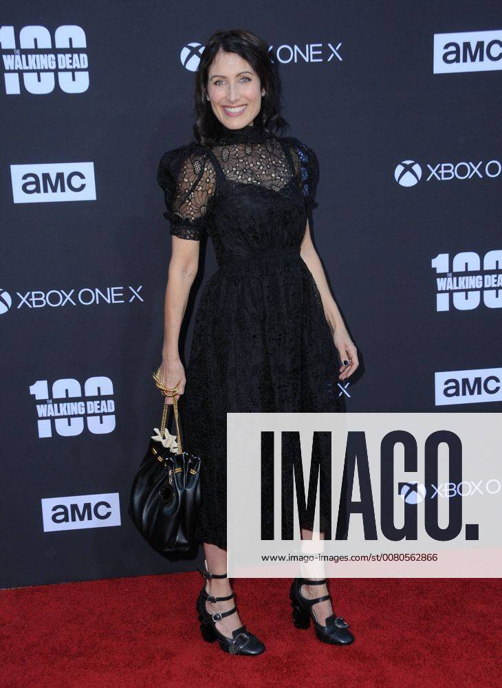 Los Angeles, CA, U.S. - 22 October 2017 - Los Angeles, California - Lisa Edelstein. AMC Celebrates the 100th Episode of The Walking Dead held at The Greek Theater in Los Angeles. Photo Credit: AdMedia Los Angeles U.S. - ZUMAa123 20171022_zaa_a123_384