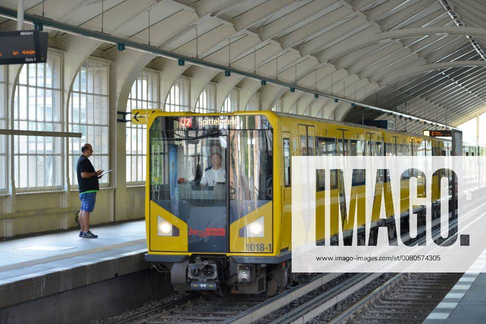 U2 U Railway Station Buelowstrasse Schoeneberg Tempelhof Schoeneberg Berlin Germany U2 U Railway Schoeneberg Tempelhof Schoeneberg Berlin Germany