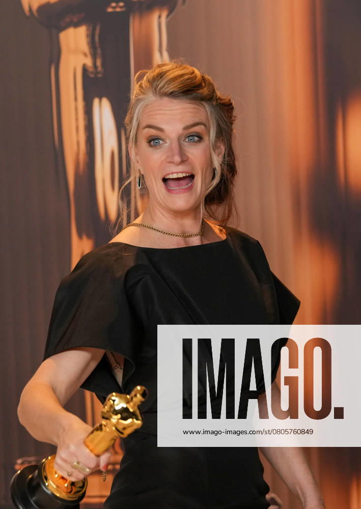 Lisa Remington of The Only Girl in the Orchestra celebrates backstage after winning the Oscar for best documentary short film during the 97th Academy Awards in the Hollywood section of Los Angeles on Sunday, March 2, 2025. LAP20250302132 PATxBENIC