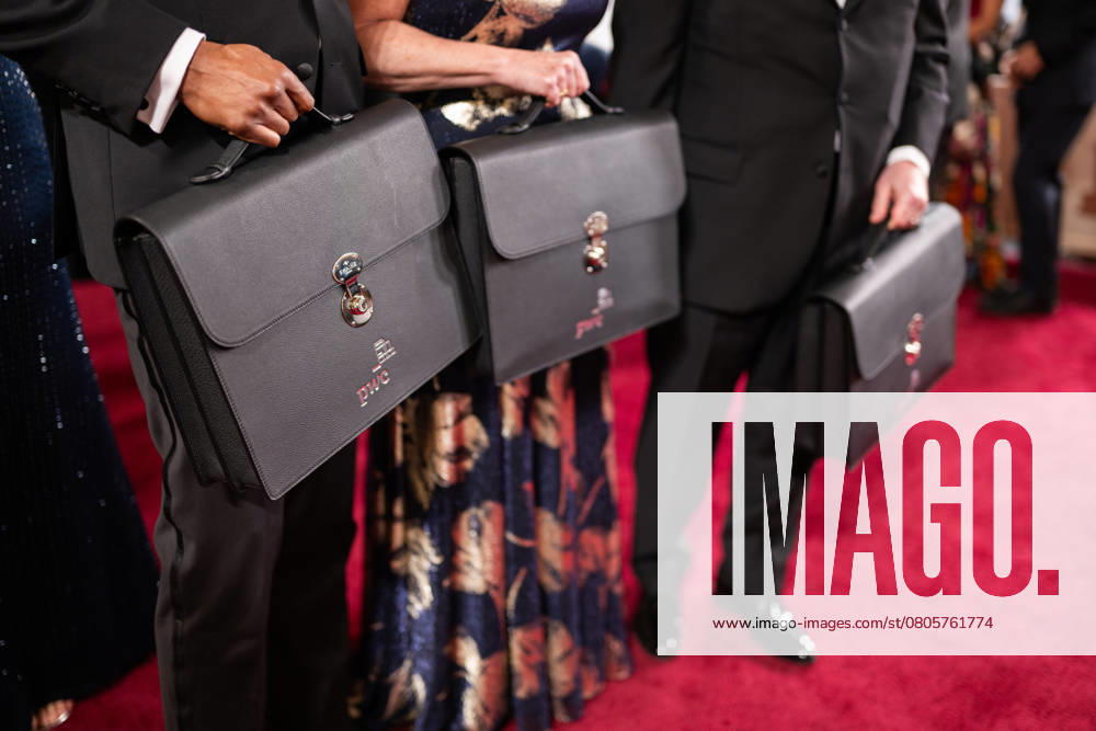 97th Oscars, Academy Awards Representatives of PricewaterhouseCoopers (PwC) arrive on the red carpet of the 97th Oscars® at the Dolby® Theatre at Ovation Hollywood on Sunday, March 2, 2025., Credit:Avalon.red Avalon