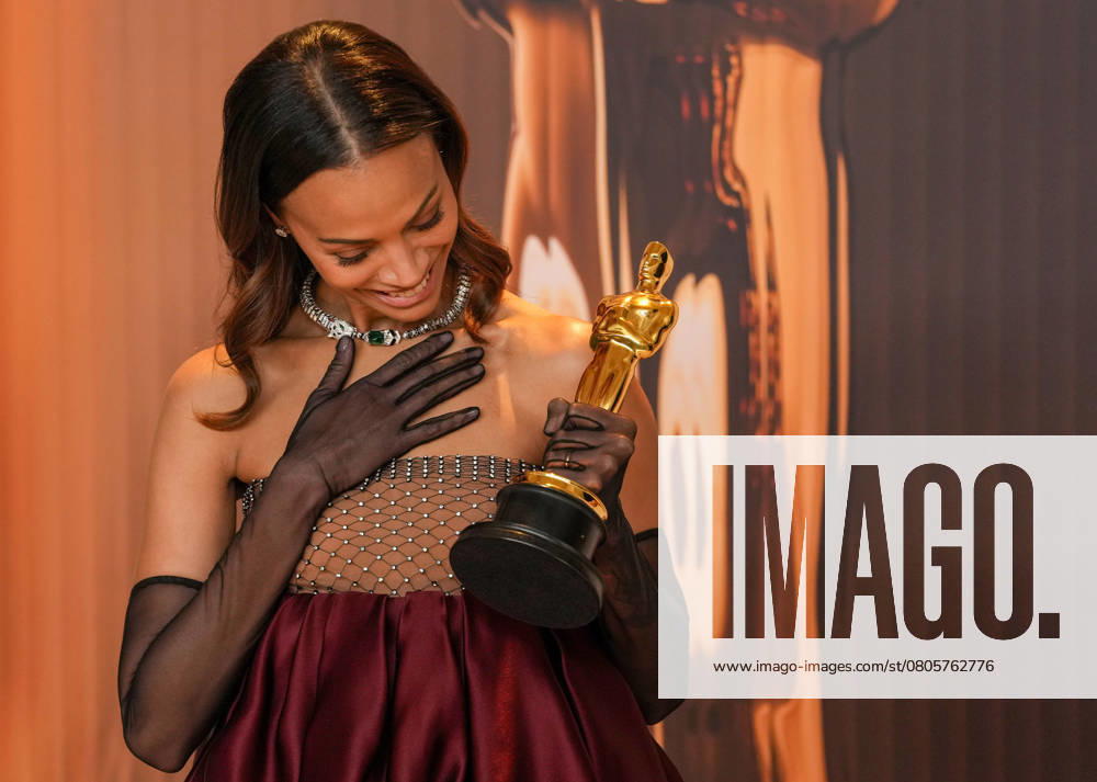 Zoe Saldana of Emilia Pérez celebrates backstage after winning the Oscar for best actress is a supporting role during the 97th Academy Awards in the Hollywood section of Los Angeles on Sunday, March 2, 2025. LAP20250302155 PATxBENIC