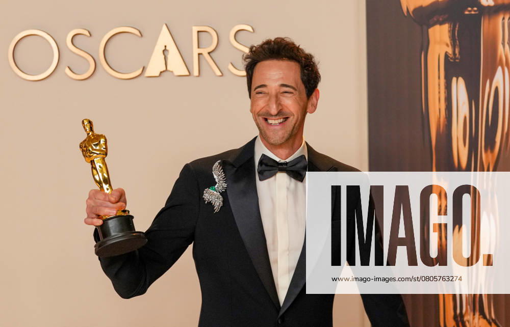 Best performance by an actor in a leading role Oscar winner Adrien Brody of The Brutalist celebrates backstage during the 97th Academy Awards in the Hollywood section of Los Angeles on Sunday, March 2, 2025. LAP20250302173 PATxBENIC