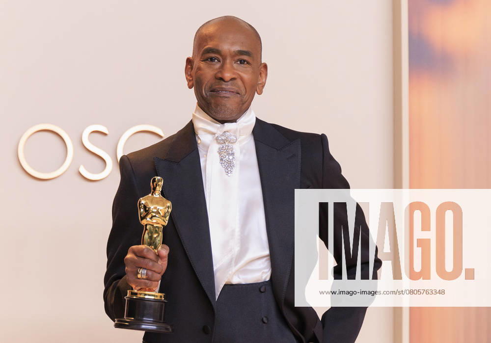 Paul Tazewell, winner of the Best Costume Design award for â€oeWickedâ€Â, poses in the press room of the 97th Annual Academy Awards on Sunday March 2, 2025 at the Dolby Theater in Hollywood, California. BURT HARRIS BNS PI Hollywood USA - ZUMAp124 20250302_zaa_p124_338
