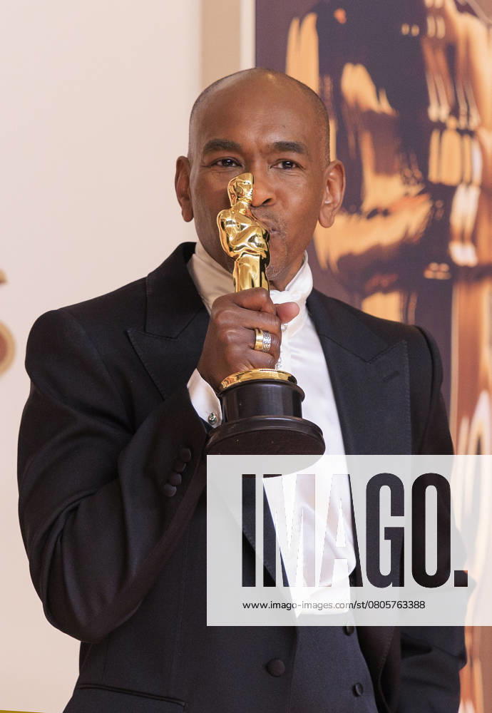 Paul Tazewell, winner of the Best Costume Design award for â€oeWickedâ€Â, poses in the press room of the 97th Annual Academy Awards on Sunday March 2, 2025 at the Dolby Theater in Hollywood, California. BURT HARRIS BNS PI Hollywood USA - ZUMAp124 20250302_zaa_p124_350
