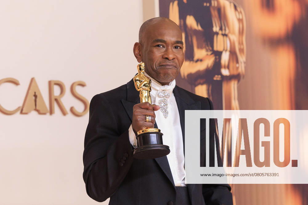 Paul Tazewell, winner of the Best Costume Design award for â€oeWickedâ€Â, poses in the press room of the 97th Annual Academy Awards on Sunday March 2, 2025 at the Dolby Theater in Hollywood, California. BURT HARRIS BNS PI Hollywood USA - ZUMAp124 20250302_zaa_p124_353