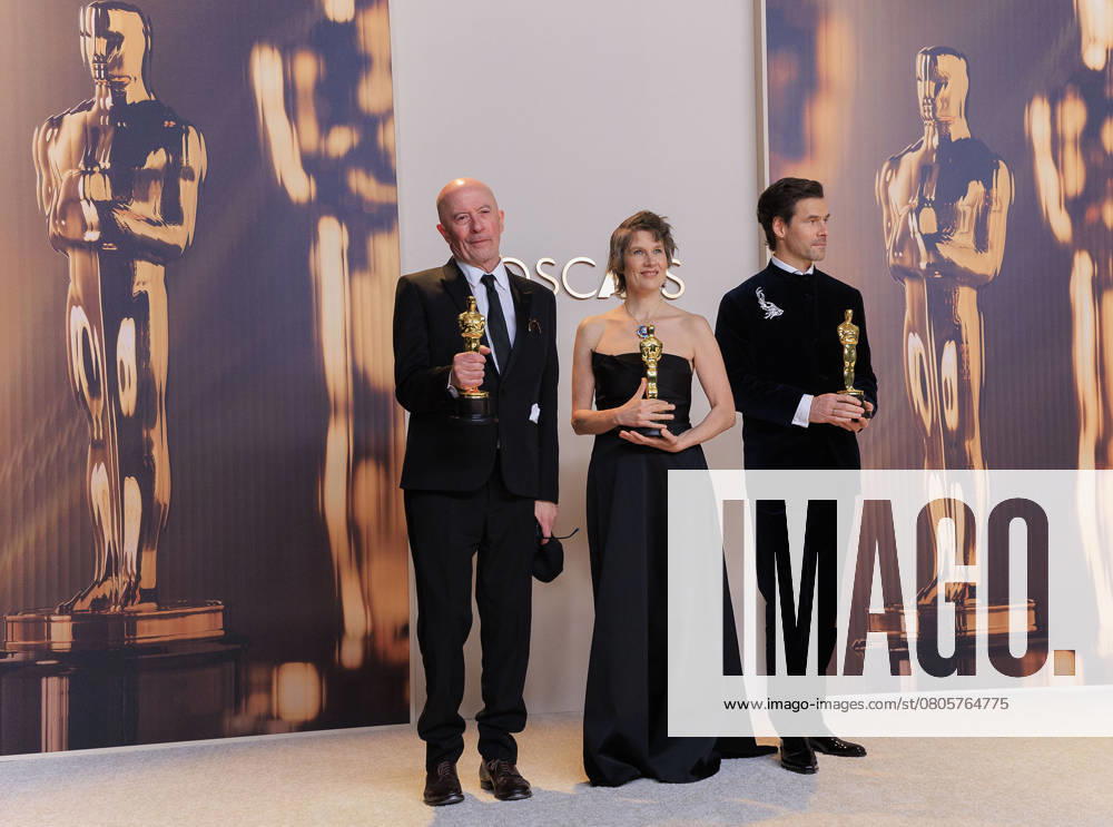 (L-R) Jacques Audiard, Camille and Clo ment Ducol, winners of the Best Original Song for Ã¢â‚¬oeEmilia Po rezÃ¢â‚¬Â, pose in the press room of the 97th Annual Academy Awards on Sunday March 2, 2025 at the Dolby Theater in Hollywood, California. BURT HARRIS BNS PI Hollywood USA - ZUMAp124 20250302_zaa_p124_400