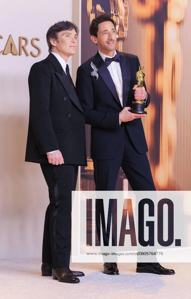 Adrien Brody (R), winner of the Best Actor in a Leading Role for Ã¢â‚¬oeThe BrutalistÃ¢â‚¬Â, poses in the press room of the 97th Annual Academy Awards on Sunday March 2, 2025 at the Dolby Theater in Hollywood, California. BURT HARRIS BNS PI Hollywood USA - ZUMAp124 20250302_zaa_p124_401
