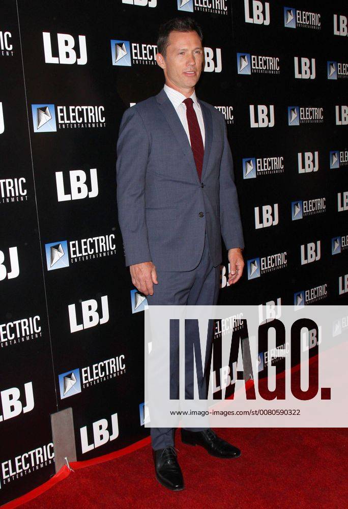 Los Angeles, CA, U.S. - 24 October 2017 - Los Angeles, California - Jeffrey Donovan. â€oeLBJ†World Premiere held at ArcLight Hollywood in Los Angeles. Photo Credit: AdMedia Los Angeles U.S. - ZUMAa123 20171025_zaa_a123_038