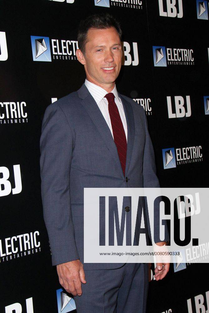 Los Angeles, CA, U.S. - 24 October 2017 - Los Angeles, California - Jeffrey Donovan. Ã¢â‚¬oeLBJÃ¢â‚¬Â World Premiere held at ArcLight Hollywood in Los Angeles. Photo Credit: AdMedia Los Angeles U.S. - ZUMAa123 20171025_zaa_a123_026