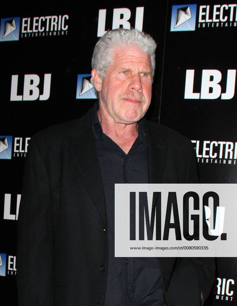 Los Angeles, CA, U.S. - 24 October 2017 - Los Angeles, California - Ron Perlman. Ã¢â‚¬oeLBJÃ¢â‚¬Â World Premiere held at ArcLight Hollywood in Los Angeles. Photo Credit: AdMedia Los Angeles U.S. - ZUMAa123 20171025_zaa_a123_029