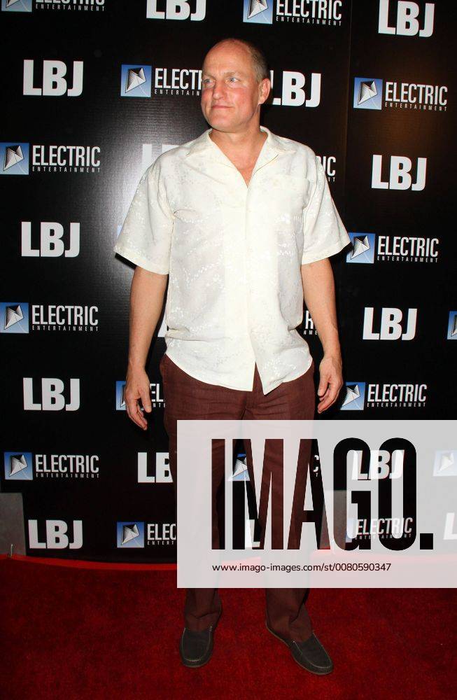 Los Angeles, CA, U.S. - 24 October 2017 - Los Angeles, California - Woody Harrelson. Ã¢â‚¬oeLBJÃ¢â‚¬Â World Premiere held at ArcLight Hollywood in Los Angeles. Photo Credit: AdMedia Los Angeles U.S. - ZUMAa123 20171025_zaa_a123_025