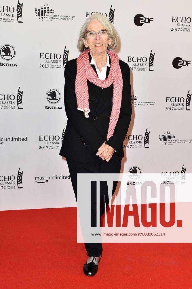 Donna Leon at the award Ceremony of Echo Classical at 29 10 2017 in Hamburg Echo Classical 2017 in Hamburg