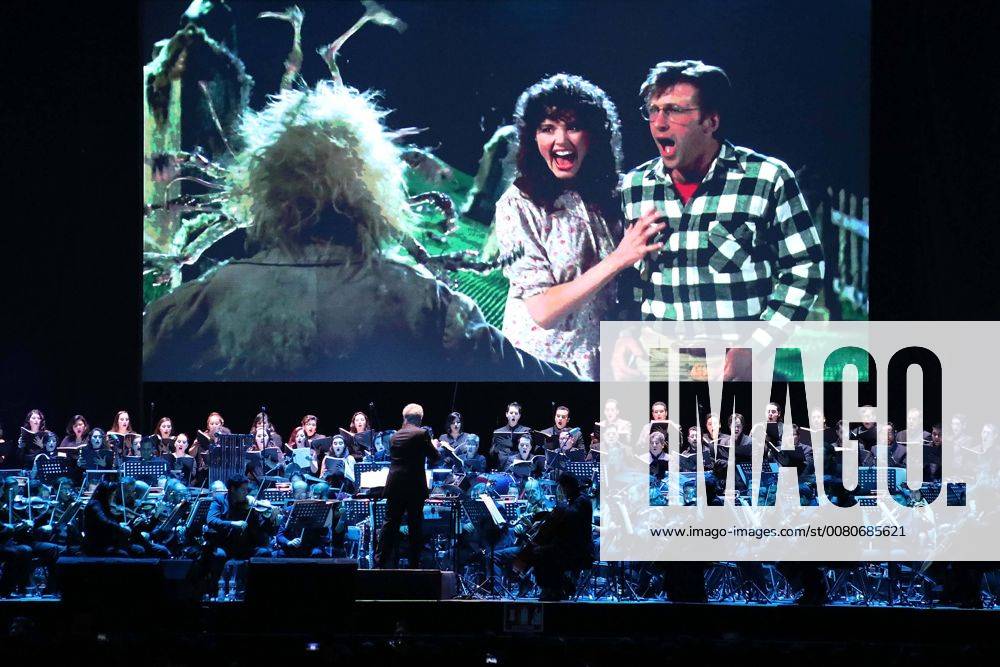 EUM20171101ESP01.JPG.CIUDAD DE MEXICO MusicMusica-Tim Burton.- La Camareta Metropolitana y las voces del Coro Enharmonia Vocalis en concierto del mundo de Tim Burton y de Danny Elfman, 31 de octubre de 2017, Arena Ciudad de Mexico. Foto: Agencia EL UNIVERSALAriel OjedaJMA. - ZUMAu78_ 20171101_zaf_u78_005