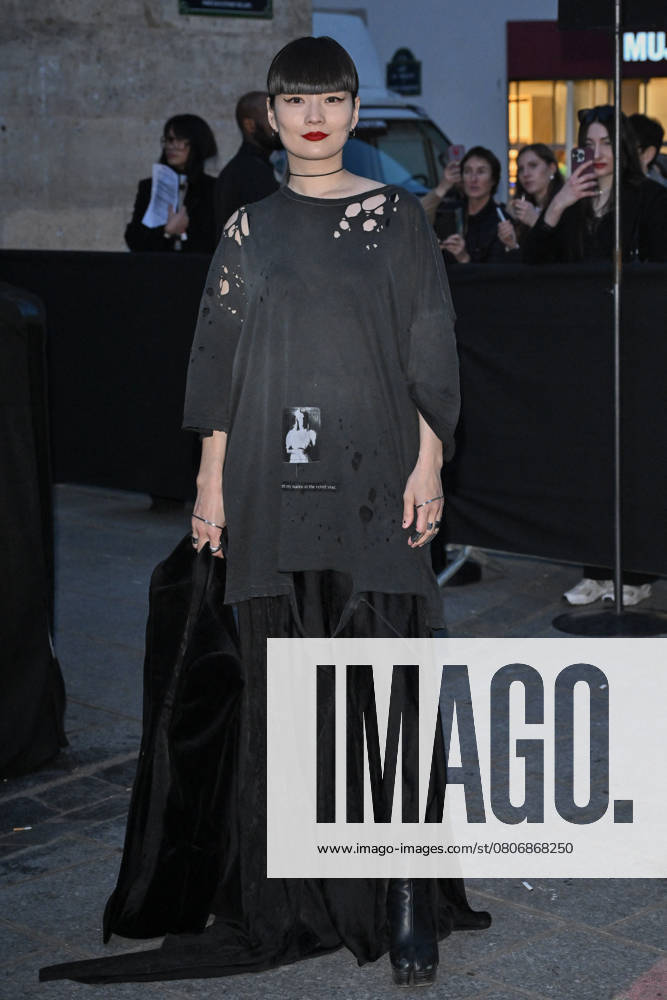 PFW Ann Demeulemeester Outside Arrivals Kozue Akimoto arriving at Ann Demeulemeester show during Paris Fashion Week in Paris, France on March 8, 2025. Photo by Julien Reynaud APS-Medias ABACAPRESS.COM Paris France