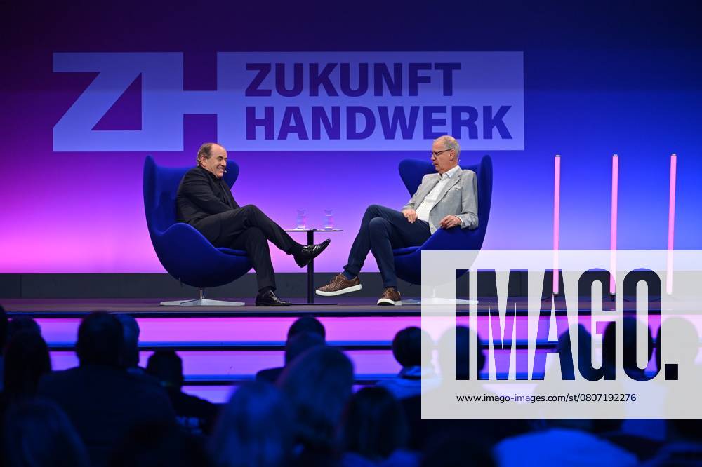 Guenther JAUCH TV presenter , in conversation with presenter Wolfram KONS li ZDF Forum on the occasion of the International Crafts Fair IHM Munich on 13 03 2025