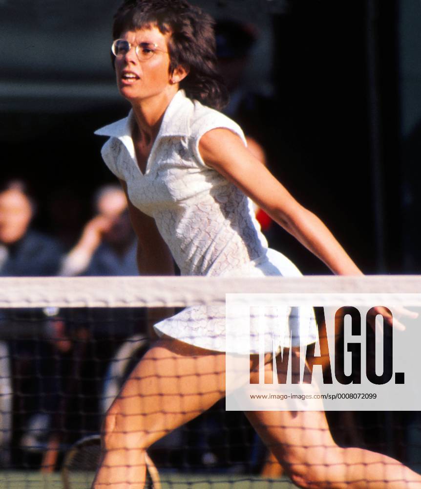 Billie Jean King - USA Wimbledon Tennis Championships 1972. Dress design by Teddy Tinling. o0 Aufnahmedatum geschätzt