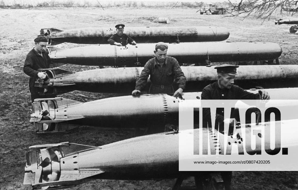 Great Patriotic War 5479703 20.09.1941 Great Patriotic War (1941-1945). Defence of Sevastopol and Battle for Crimea (September 1941 - July 1942). Torpedoes being prepared for marine aviation s planes at the air field. Haldei Sevastopol Republic of Crimea Russia