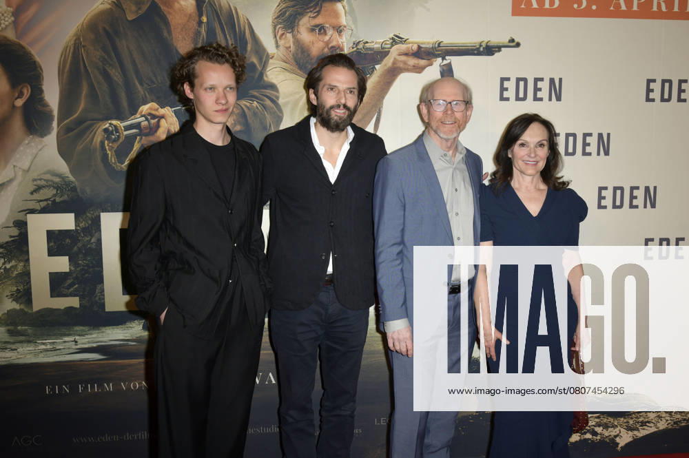 Felix Kammerer, Quirin Berg, Ron Howard and Jasna Vavra at the special screening of the feature film Eden in the Astor Film Lounge Berlin, 20 03 2025 Foto:xM.xBehrensx xFuturexImagex eden_5367