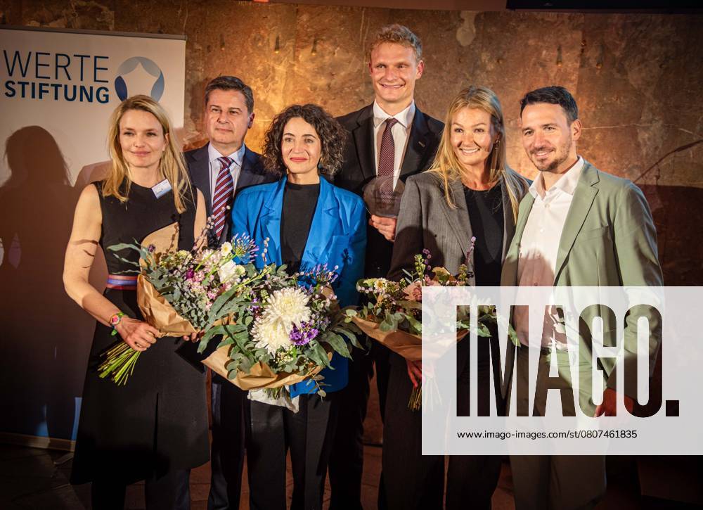 0 03 225 Frankfurt am Main, Paulskirche Werte Gala 2025 Verlehung der Werte Awards Winners Oliver Zeidler in the Performance category, Anna Lena von Hodenberg in the Democracy category and Felix Neureuther in the Responsibility category ES