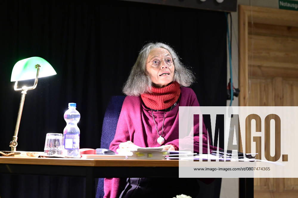 Blanche Kommerell at the reading on the occasion of her 75th birthday I am a child of love in the Old Synagogue Görlitz, 21 03 2025 Foto:xM.xWehnertx xFuturexImagex kommerell_5404