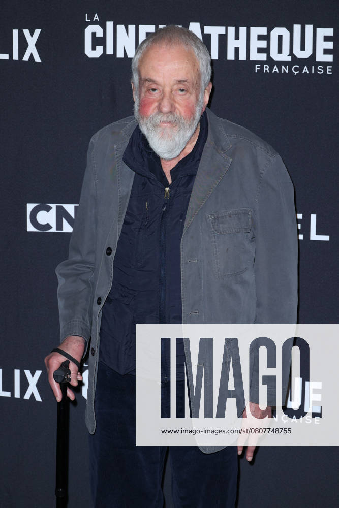 Deux Soeurs Premiere - Paris Mike Leigh attend Deux Soeurs Premiere at the Cinematheque on March 26, 2025 in Paris, France. Photo by Jerome Dominé ABACAPRESS.COM