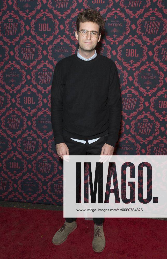 Search Party Staffelpremiere in New York USA: TBS premiere season 2 Search John Reynolds attends season 2 premiere of Search Party at Public New York New York United States Public LevxRadin