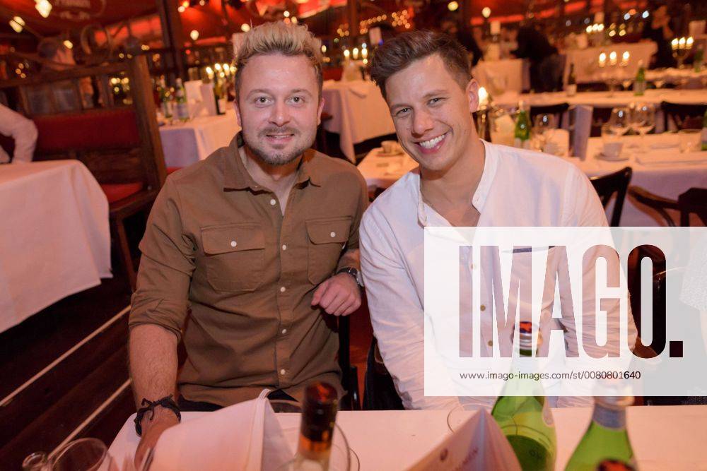 Palazzo Premiere in Stuttgart the Dinner Show Palazzo is with the New Program Curiosities in the 14 Season V r Jan Patrick Geheimtipp Stuttgart
