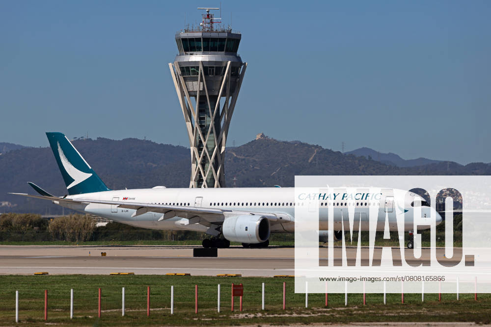 Cathay Pacific restored Its Barcelona-Hong Kong route The company Cathay Pacific restores its route between Barcelona and Hong Kong with the arrival at El Prat airport of an Airbus A350-941, in Barcelona, Spain, on March 31, 2025. Barcelona Barcelona Spain