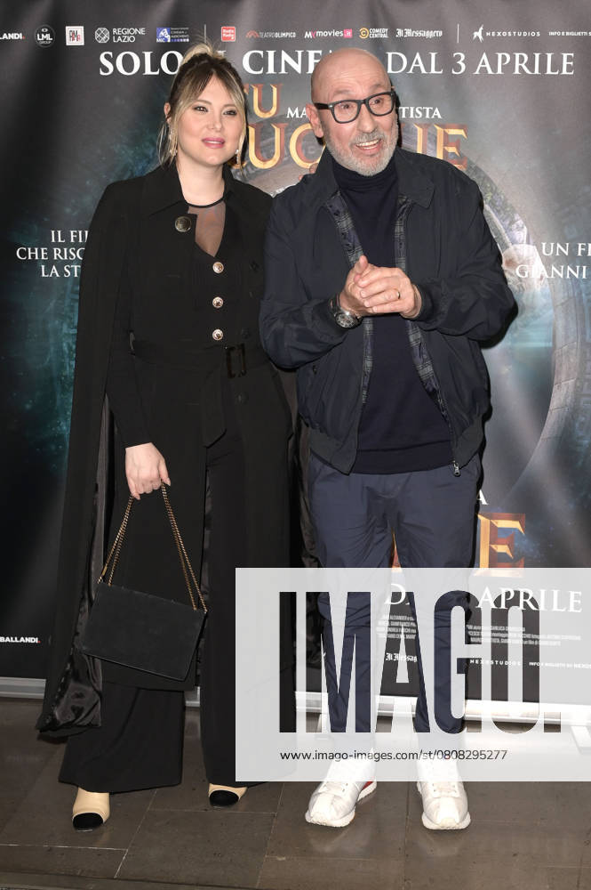 Maurizio Battista with partner Alessandra Moretti at the premiere of the feature film Tu quoque in Space Cinema Moderno Rome, 31 03 2025 Foto:xA.xM.xTinghinox xFuturexImagex quoque_5314