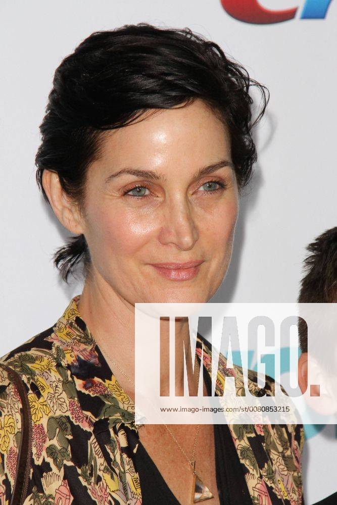Carrie-Anne Moss at the Premiere of Lionsgate s Wonder held at the Regency Village Theatre in Westwood, CA