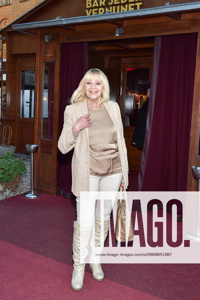Remiere of Ursli Pfister Peggy March, Mrs. Huggenberger and me Premiere Ursli Pfister, Peggy March, Mrs. Huggenberger and me Cindy Berger Arrival at the premiere of Ursli Pfister Peggy March, Mrs. Huggenberger and me Arrival at the Bar jeder Vernunft in Berlin, on 02 04 2025 Photopress Mueller
