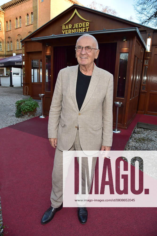 Remiere of Ursli Pfister Peggy March, Mrs. Huggenberger and me Premiere Ursli Pfister, Peggy March, Mrs. Huggenberger and me Holger Klotzbach, Owner, TIPI, Bar jeder Vernunft Arrival at the premiere of Ursli Pfister Peggy March, Mrs. Huggenberger and me Arrival at the Bar jeder Vernunft in Berlin, on 02 04 2025 Photopress Mueller