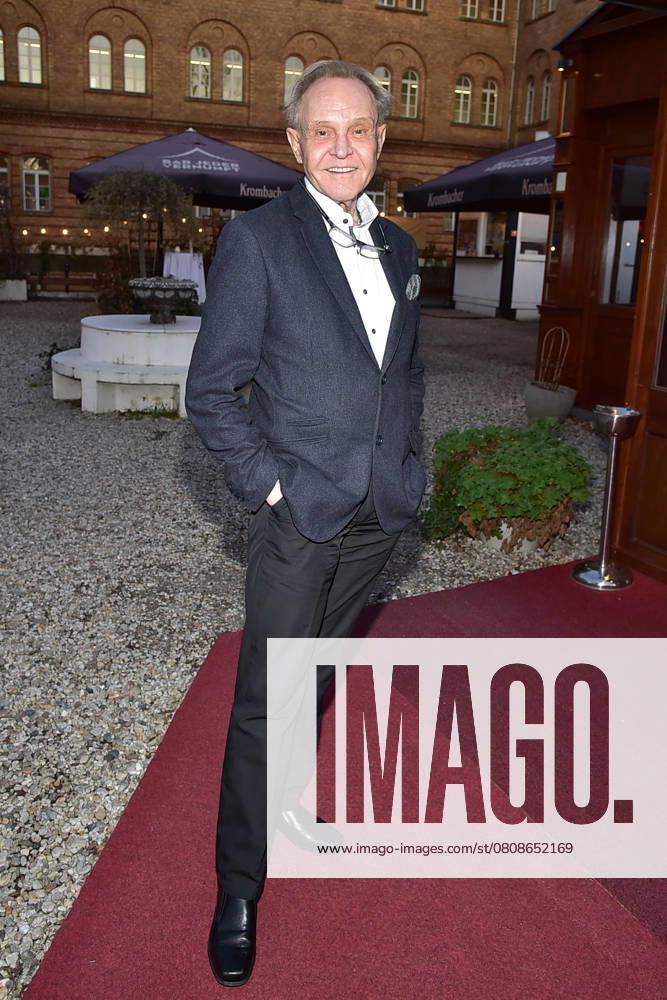 Remiere of Ursli Pfister Peggy March, Mrs. Huggenberger and me Premiere Ursli Pfister, Peggy March, Mrs. Huggenberger and me Georg Preusse Arrival at the premiere of Ursli Pfister Peggy March, Mrs. Huggenberger and me Arrival at the Bar jeder Vernunft in Berlin, on 02 04 2025 Photopress Mueller